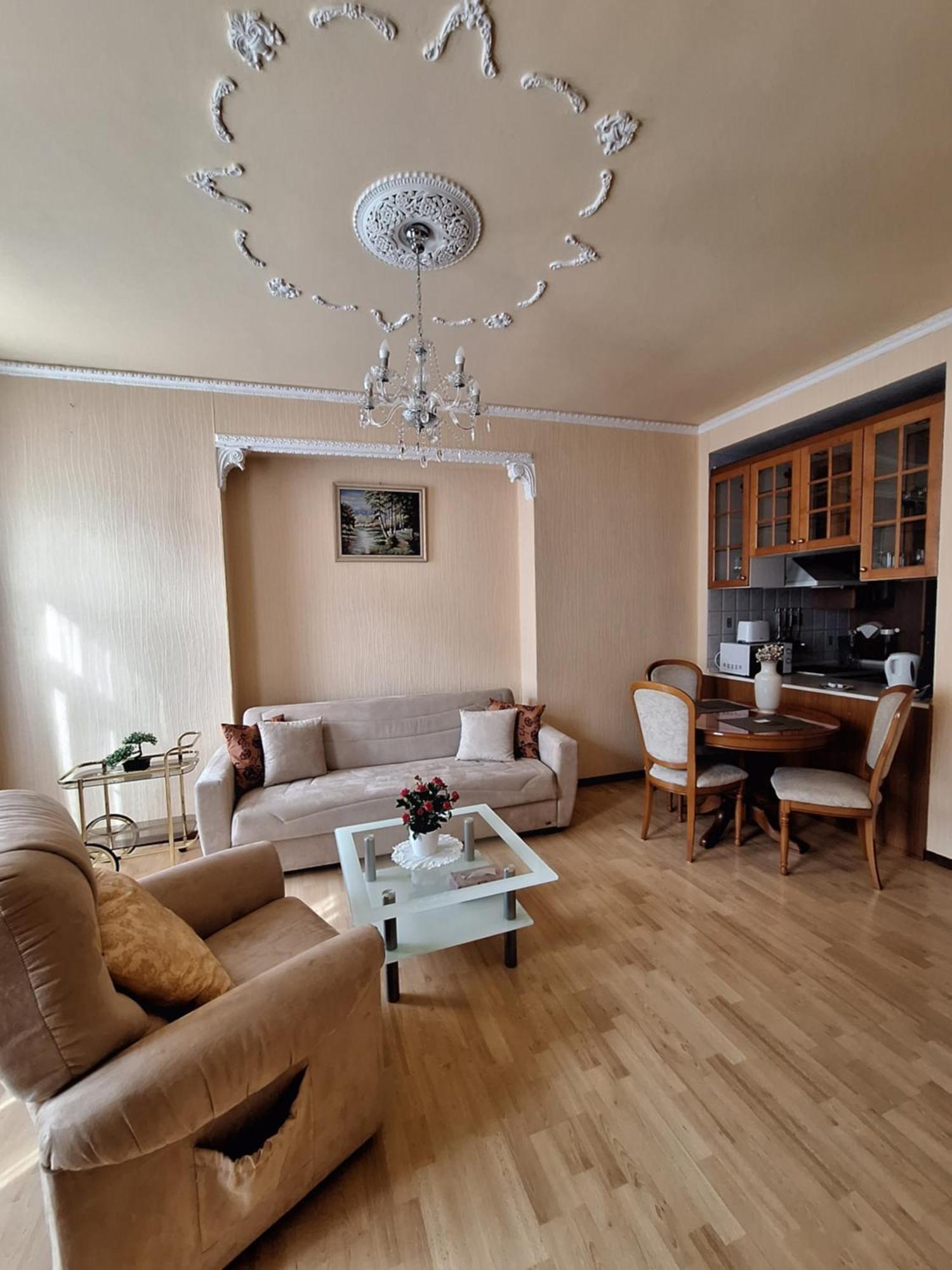 Apartments Stubsi With Colonnade View Karlovy Vary Bagian luar foto